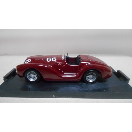 AUTO AVIO 815 (FERRARI) SPORT SPIDER MILLE MIGLIA 1940 1:43 BRUMM URNA MAL