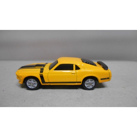 FORD MUSTANG BOSS 302 YELLOW 1:64 MAISTO USADO/NO CAJA