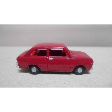 FIAT 850 ROJO/AMARANTH (INTERIOR ROJO/RED) STYLE VINTAGE N1C 1:64 MINILAUDO