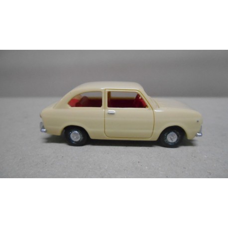 FIAT 850 BEIGE (INTERIOR ROJO/RED) STYLE VINTAGE N1B 1:64 MINILAUDO