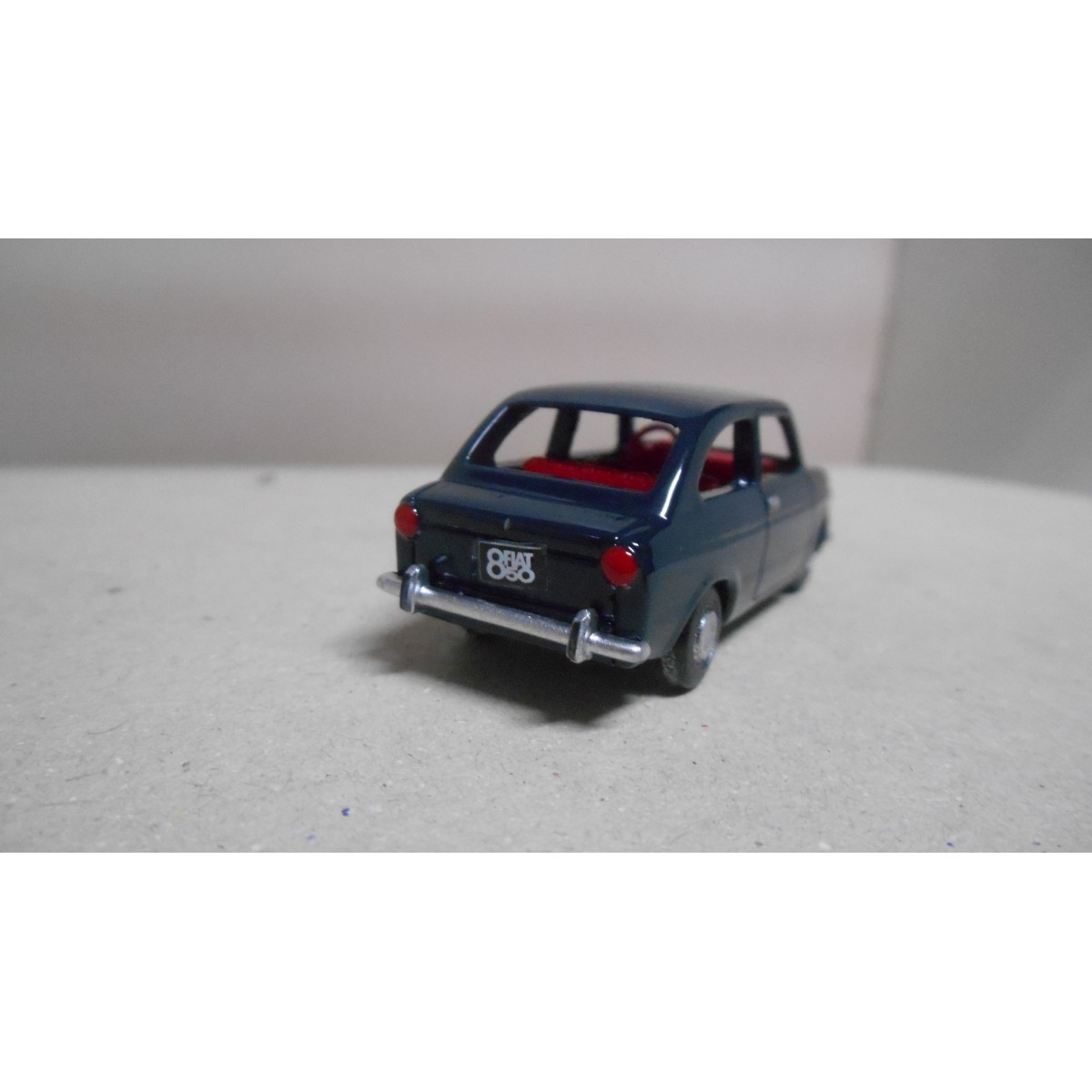 Miniature 1/64 Fiat 850 Berline Rouge - Marque Laudoracing-Models - Neuf - Collection Voiture Miniature