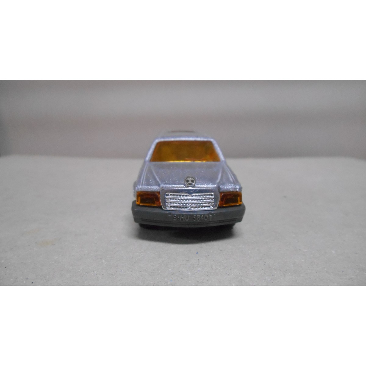MERCEDES-BENZ LIMOUSINE 1:58 MAJORETTE DEFECT/NO ANTENAS/V FOTO