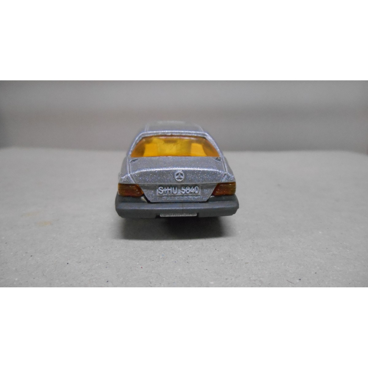 MERCEDES-BENZ LIMOUSINE 1:58 MAJORETTE DEFECT/NO ANTENAS/V FOTO
