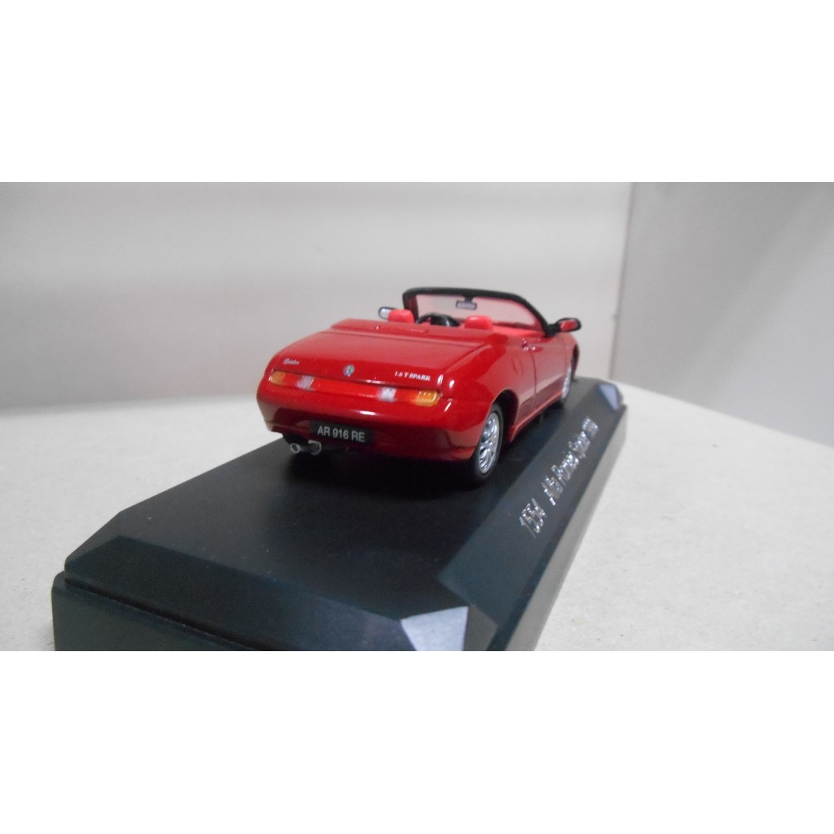 ALFA ROMEO SPIDER 1999 RED 1:43 SOLIDO 1554 - BCN STOCK CARS