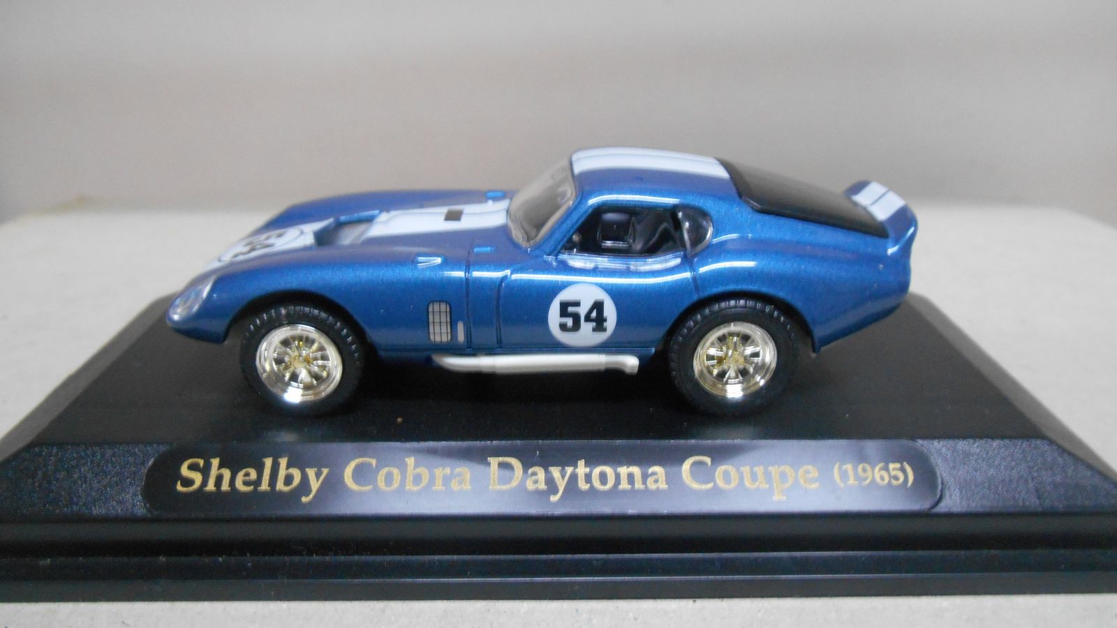 SHELBY COBRA DAYTONA COUPE 1965 n54 1:43 YATMING - BCN STOCK CARS