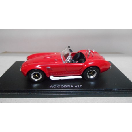 AC COBRA 427 RED 1:43 UNIVERSAL HOBBIES