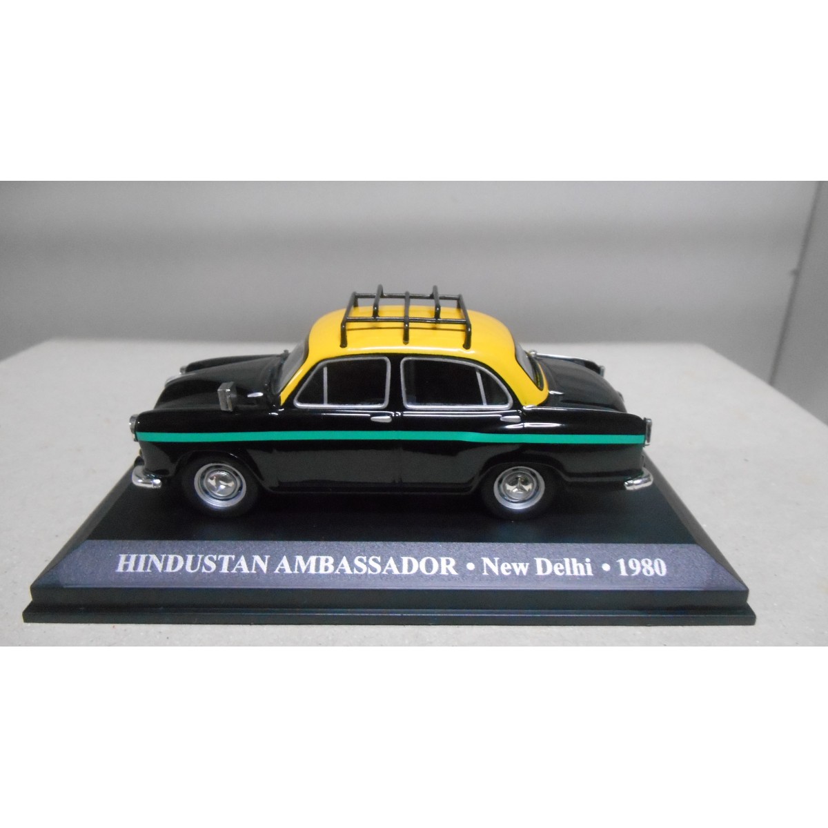 HINDUSTAN AMBASSADOR 1980 TAXI NEW DELHI 1 43 ALTAYA IXO BCN STOCK CARS HINDUSTAN AMBASSADOR 1980 TAXI NEW DELHI 1 43 ALTAYA IXO BCN STOCK CARS