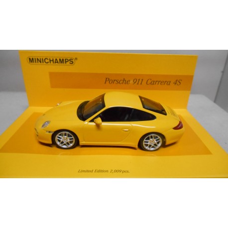 PORSCHE 911 CARRERA 4S YELLOW 1:43 MINICHAMPS