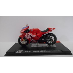 DUCATI DESMOSEDICI 2005 ROBERTO ROLFO MOTO/BIKE 1:24 ALTAYA IXO