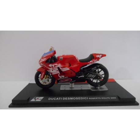 DUCATI DESMOSEDICI 2005 ROBERTO ROLFO MOTO/BIKE 1:24 ALTAYA IXO