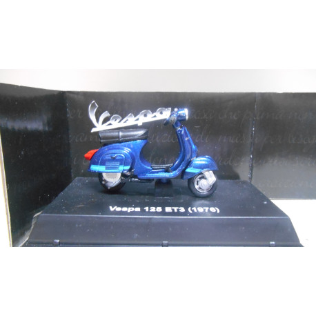 VESPA 125 ET3 1976 1:32 NEW RAY