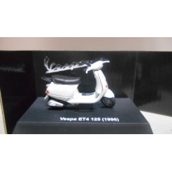 VESPA 125 ET4 1996 1:32 NEW RAY