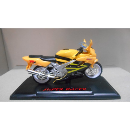 YAMAHA YZF R1 (NOT LICENCE) SUPER RACER MOTO/BIKE 1:18 BARBILON