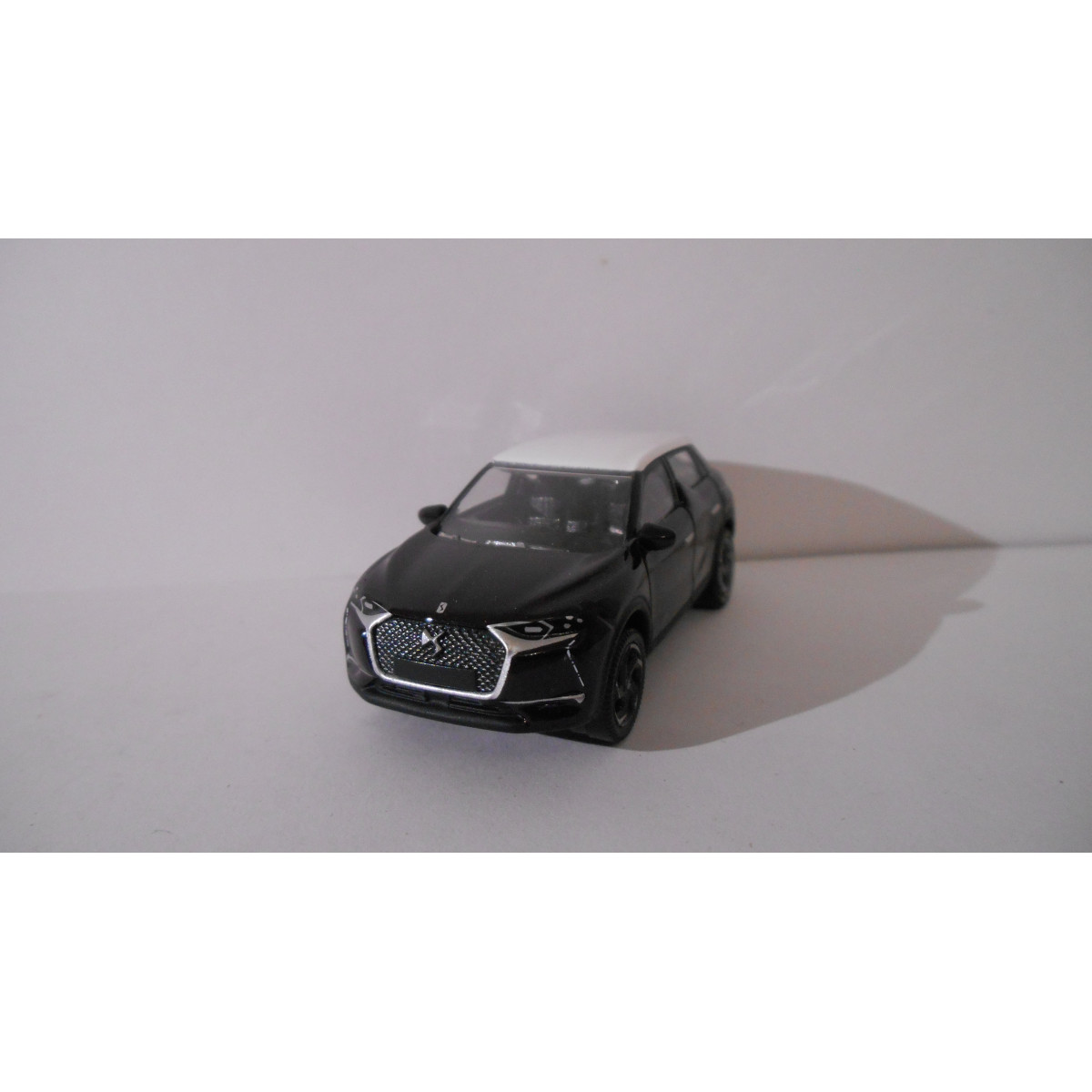 NOREV 1/43 – CITROEN DS3 CROSSBACK 2019 – Noir/Bleu – Miniature état Neuf