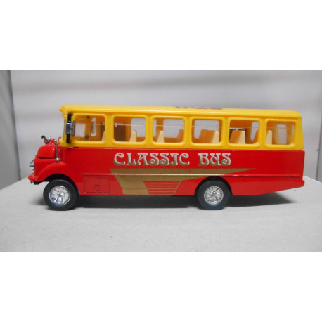 MERCEDES-BENZ LO 1112 TAI CHEONG SAJONIA DIECAST PLASTIC TOY