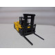 HYUNDAI 250-7E LIFTWORK/CARRETILLA LA NACION 1:87 H0 IXO LUPPA