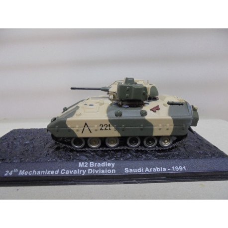 M2 BRADLEY 1991 24th MEC CAVALRY DIV USA SAUDI ARABIA 1:72 ALTAYA IXO