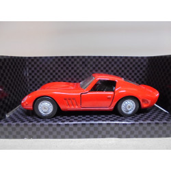 FERRARI 250 GTO RED COLLEZIONE SHELL 1:38 MAISTO PULLBACK