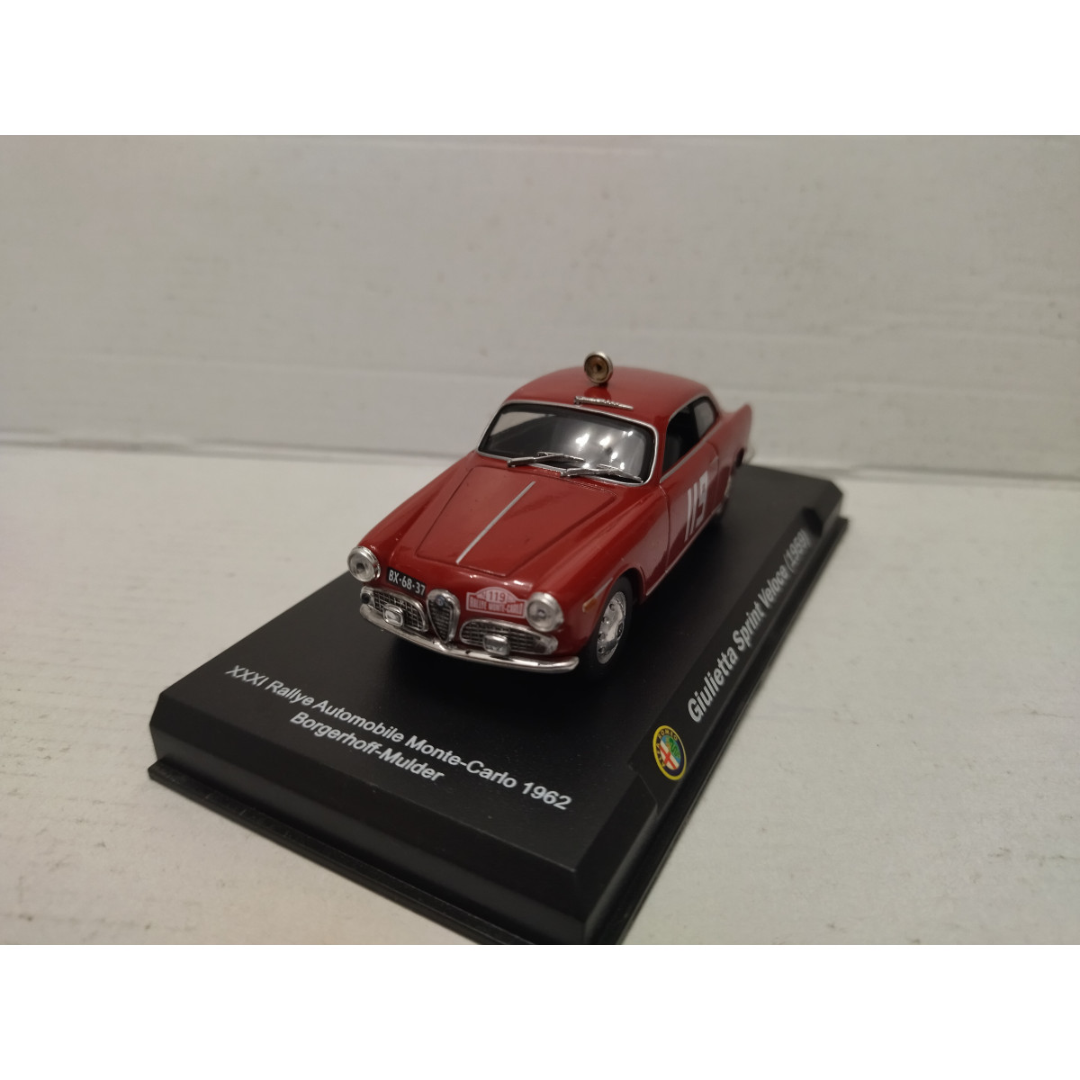 BANG: Bang BG7172 ALFA ROMEO GIULIETTA SPRINT VELOCE N.69 ZELTWEG 1957 C.PEROGLIO Modèle 1:43 BANG: Bang BG7172 ALFA ROMEO GIULIETTA SPRINT VELOCE N.69 ZELTWEG 1957 C.PEROGLIO Modèle 1:43