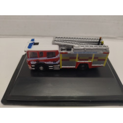 SCANIA PUMP LADDER W.SUSSEX FIRE/POMPIERS/BOMBEROS 1:76 OXFORD