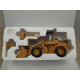 CASE 621 WHEEL LOADER/CARGADOR 1:35 J I CASE/NZG