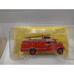 EBRO B-45 TARAZONA FIRE/POMPIERS/BOMBEROS 1:43 SALVAT IXO