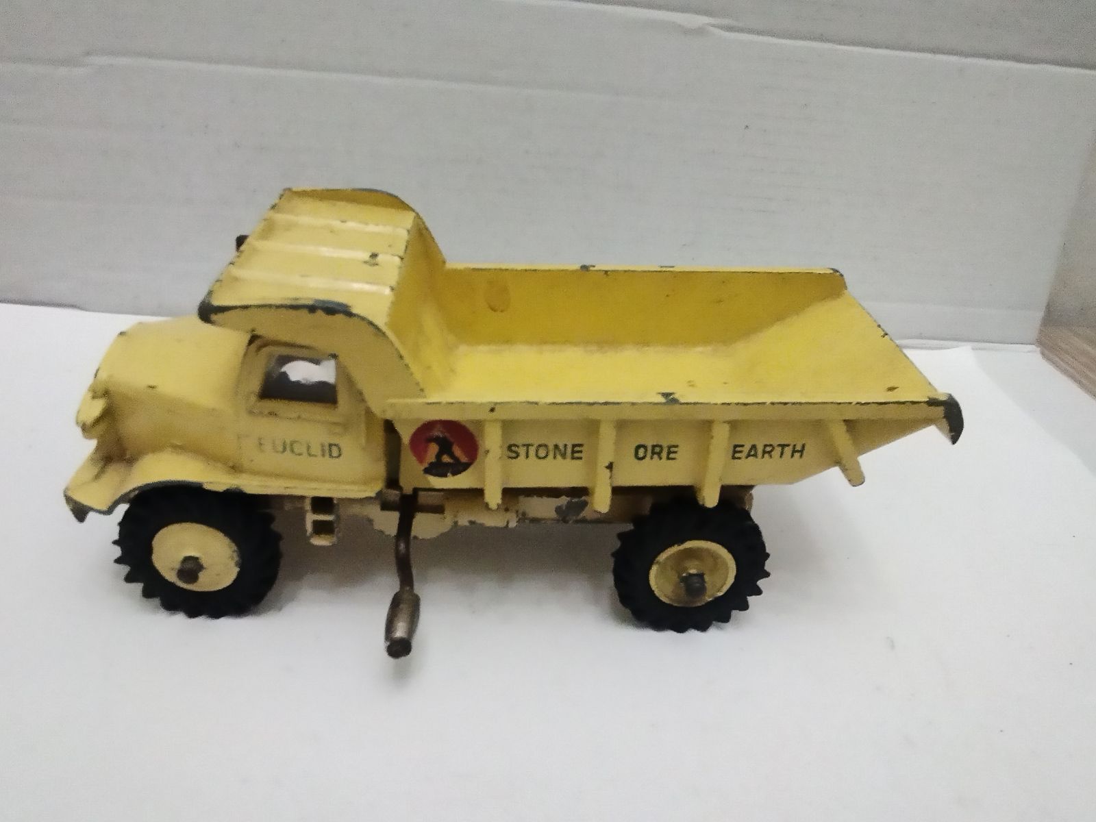 EUCLID REAR DUMP TRUCK DINKY SUPERTOYS 965 VINTAGE NO BOX - BCN