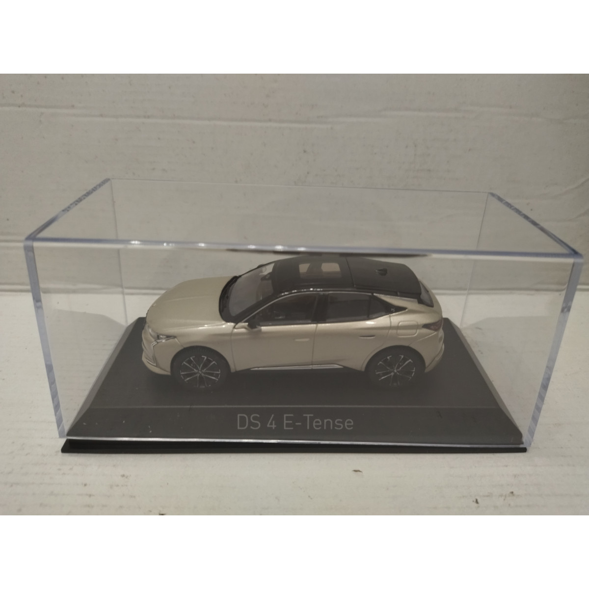 【未開封:貴重】NOREV DS4 E-Tense Clistal Pearl DS - DS4 E-Tense 2021 - Norev - 1/43 - Autos Miniatures Tacot