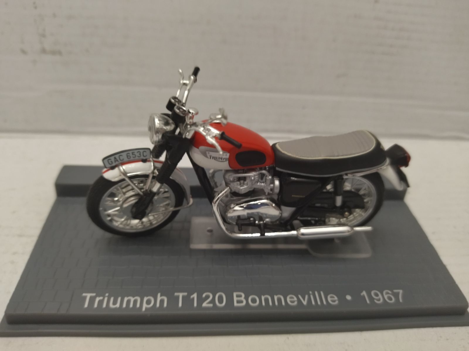 TRIUMPH T120 BONNEVILLE 1967 CLASSIC MOTO/BIKE 1:24 ALTAYA IXO | eBay