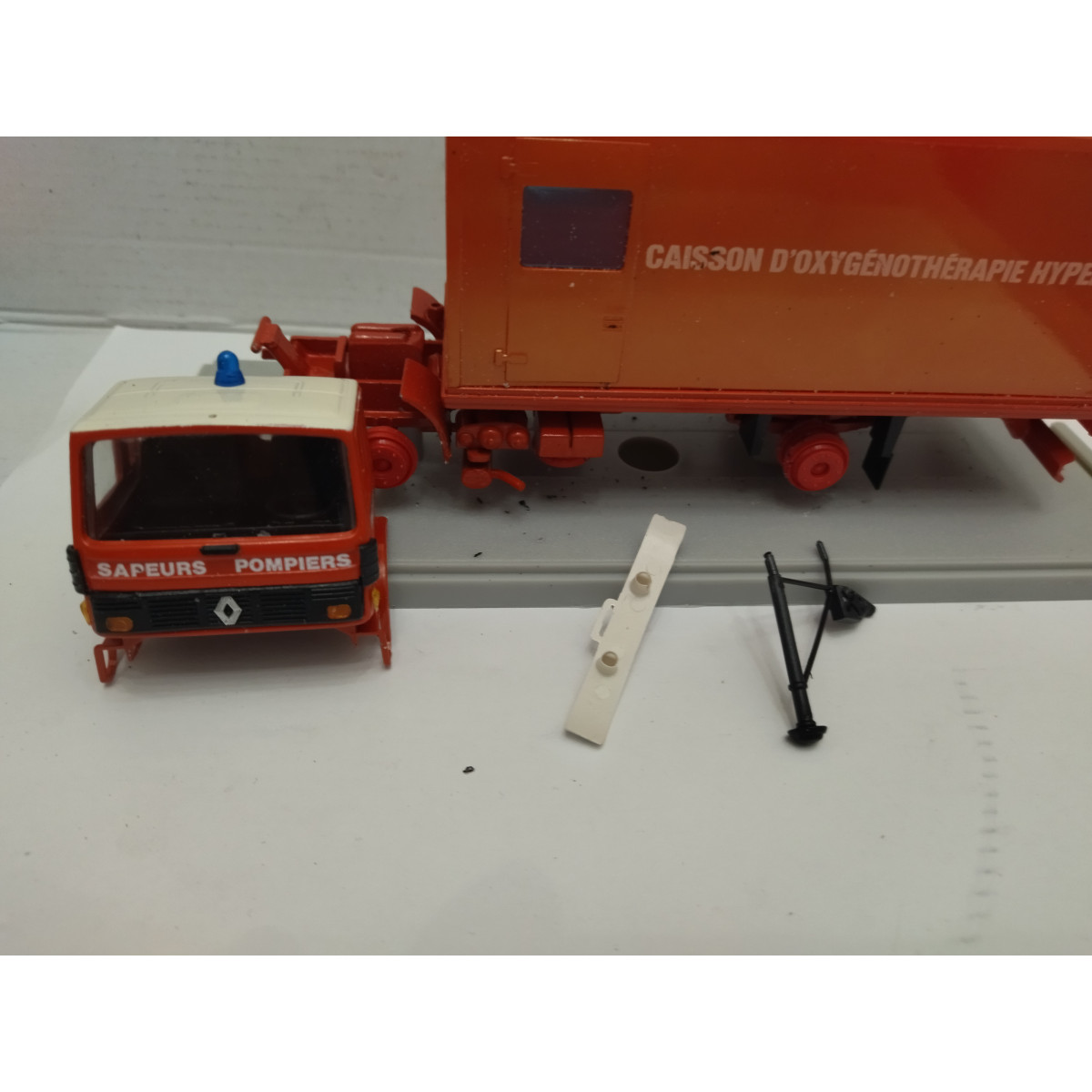 CEF REPLEX pompiers 1/43 Renault RVI Secours Routier Sides réf. 144. EUR 50,00 - FR