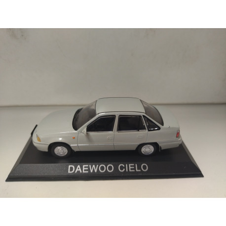 DAEWOO CIELO/RACER/LeMANS/NEXIA WHITE 1:43 DeAGOSTINI IXO BLISTER ABIERTO