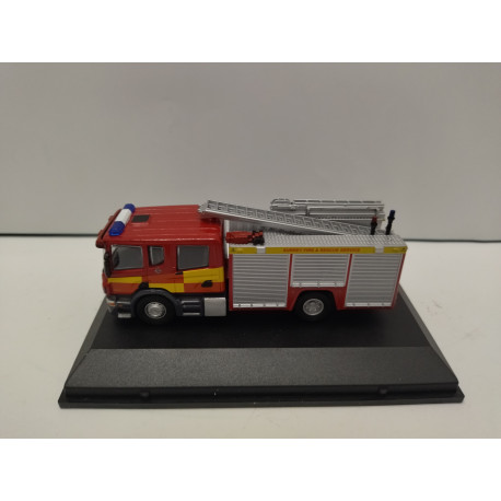 SCANIA CP31 SURREY FIRE/POMPIERS/BOMBEROS 1:76 OXFORD