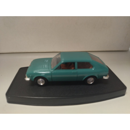 SEAT 128 3P VERDE/GREEN 1:43 SCALE CARR USADO/CAJA RALLADA/V FOTO