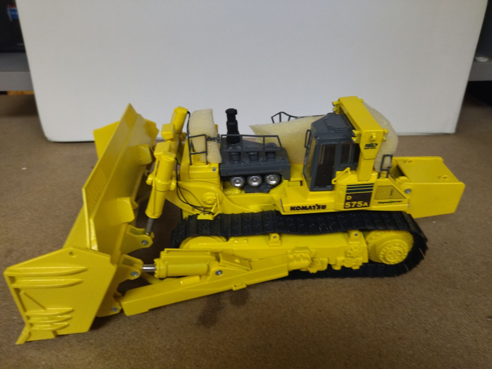 京商1/50scaleIRC建設機械シリーズKOMATSU D575A-3 SD Yahoo