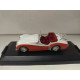 TRIUMPH TR3A 1959 WHITE & RED 1:43 GODE/VITESSE