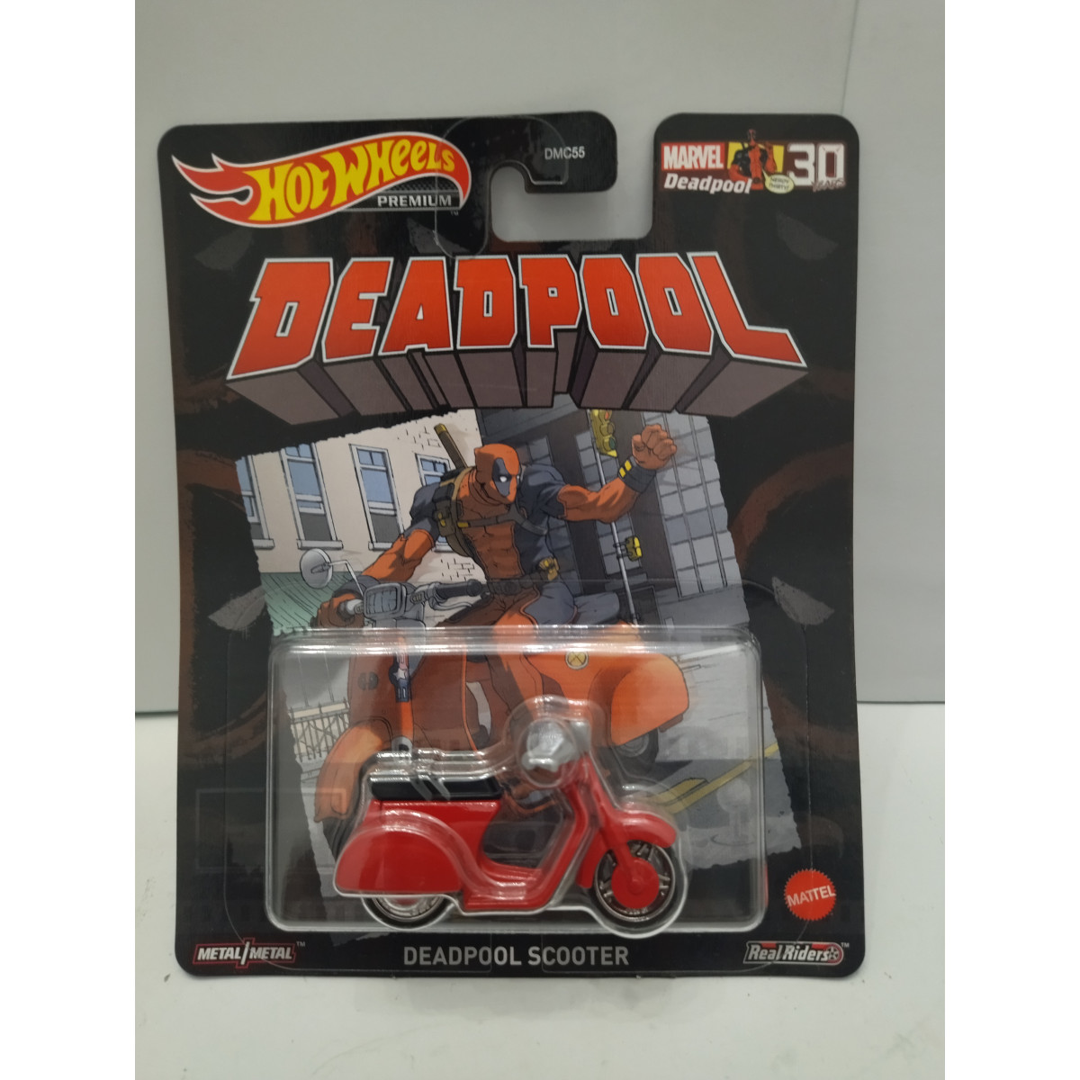SCOOTER DEADPOOL RED MARVEL 164 HOT WHEELS PREMIUM BCN STOCK CARS