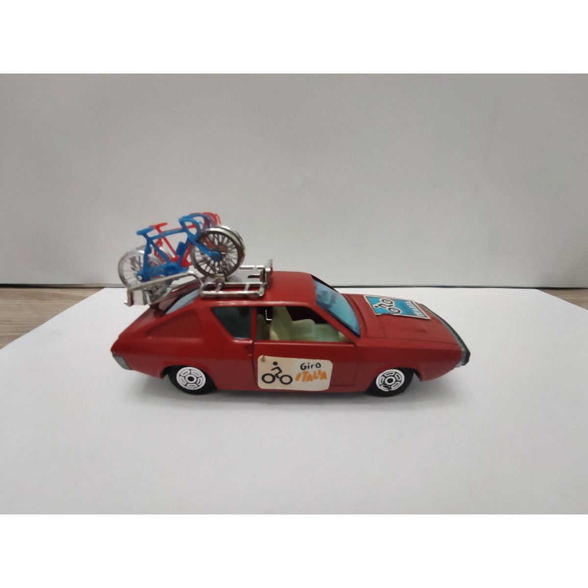 GUISVAL ESCORPION 1/37 BMW 3.3 CSL #105 AVEC SA BOITE