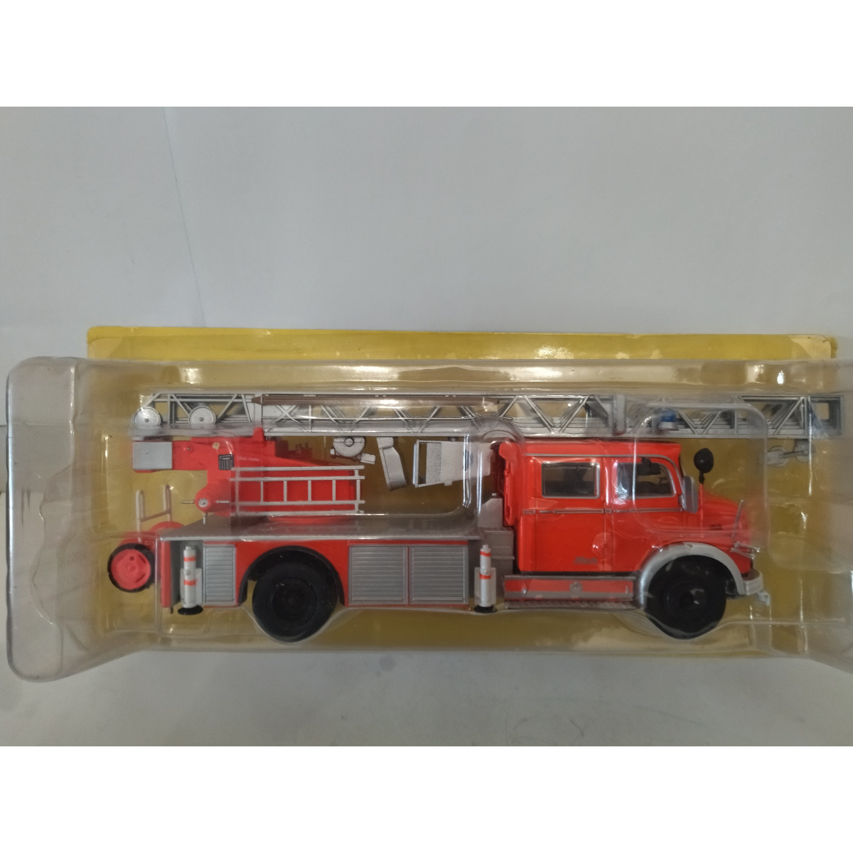 OPO 10 - Lot De 2 Camions De Pompiers 1/43 - Mercedes L1519 Et Berliet GAK - Métal