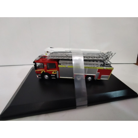 SCANIA ARP SCOTTISH FIRE/POMPIERS/BOMBEROS 1:76 OXFORD