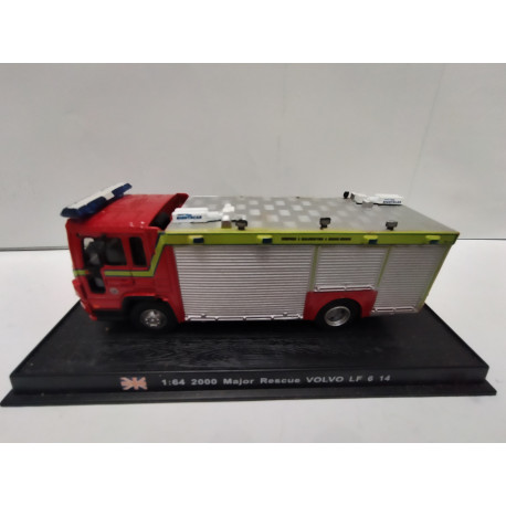VOLVO LF 6 14 2000 UK FIRE/POMPIERS/BOMBEROS 1:64 DelPRADO URNA NO ORIGINAL