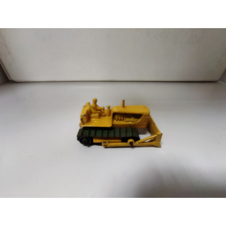 CATERPILLAR BULLDOZER LESNEY 18 1:66 MATCHBOX NO BOX